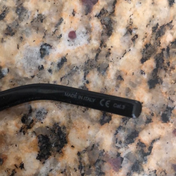 Saint Laurent Cat Eye Sunglasses Black - Picture 9 of 9